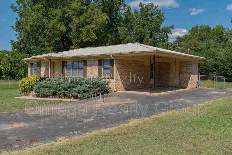 7716 Michael Cir - Photo 3 of 32