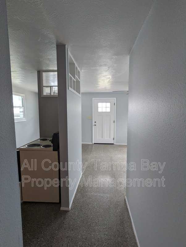 6021 W Hanna Ave - Photo 5 of 15