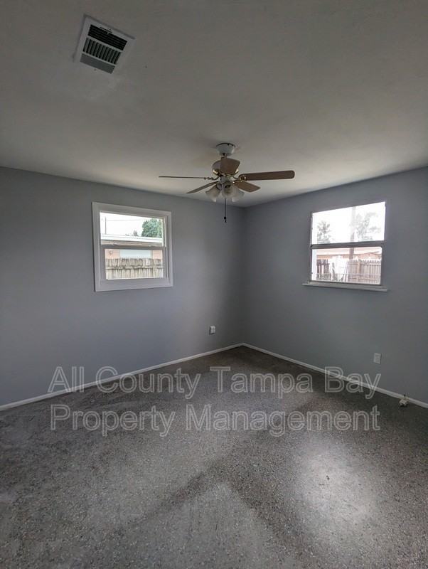 6021 W Hanna Ave - Photo 7 of 15