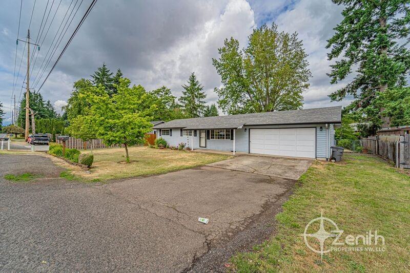 15010 Ne 39th St - Photo 2 of 31