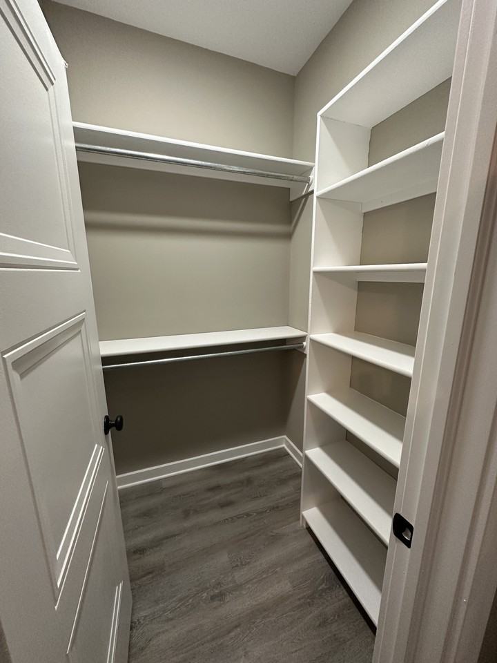 630 N Main St - Photo 7 of 11