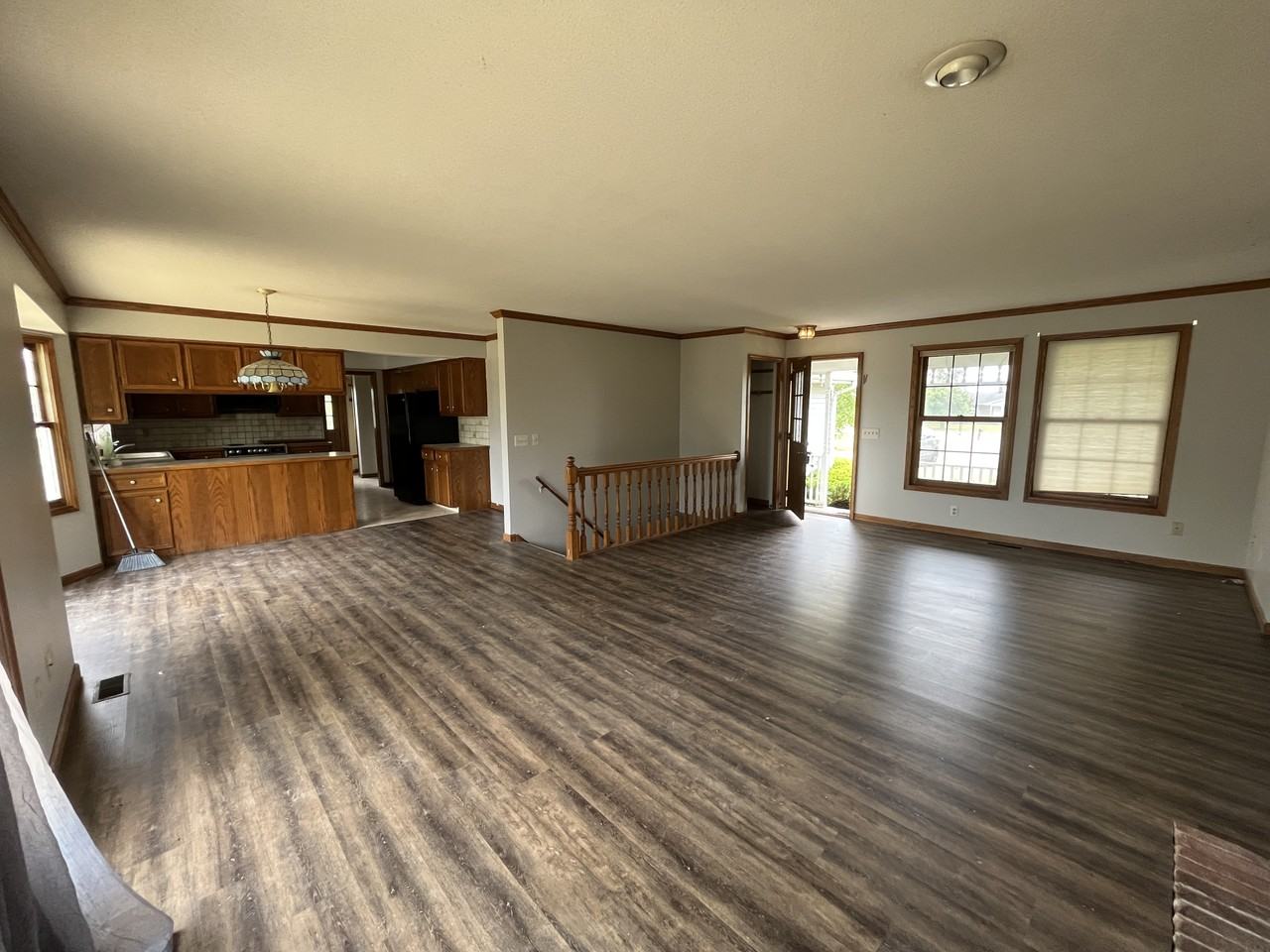 6251 Byron Rd - Photo 2 of 21