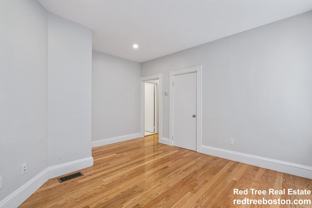 35 Newport St #2 - Photo 1 of 1