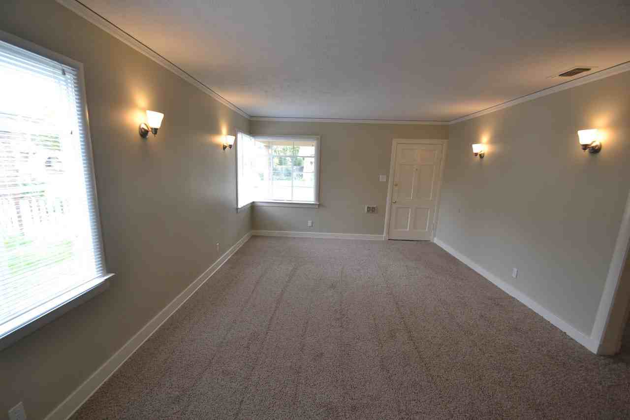 4210 54th St - Photo 3 of 8