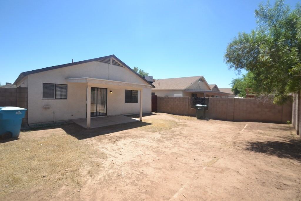 8608 W Mariposa Dr - Photo 2 of 17