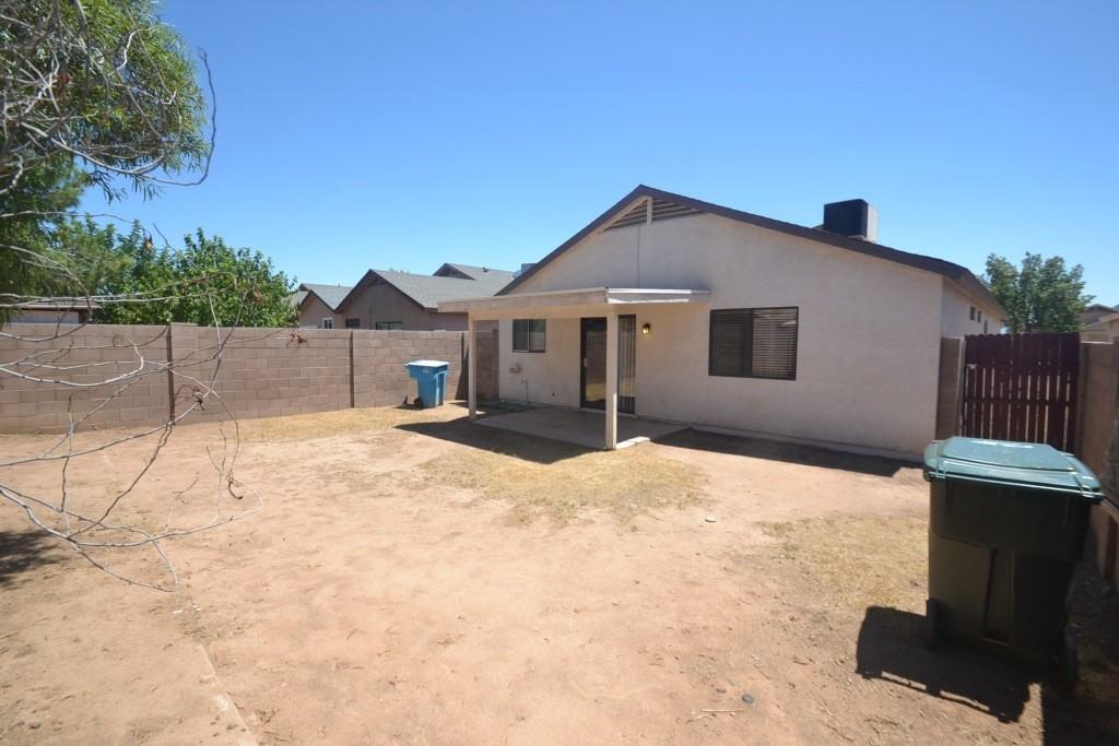 8608 W Mariposa Dr - Photo 3 of 17