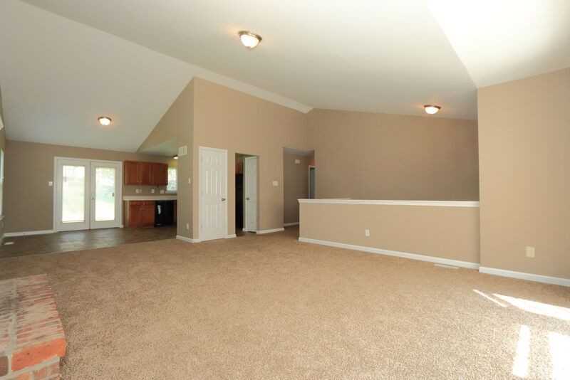 1131 Rock Hill Rd - Photo 3 of 12