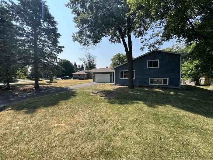 14070 Fountain Ave N - Photo 2 of 21