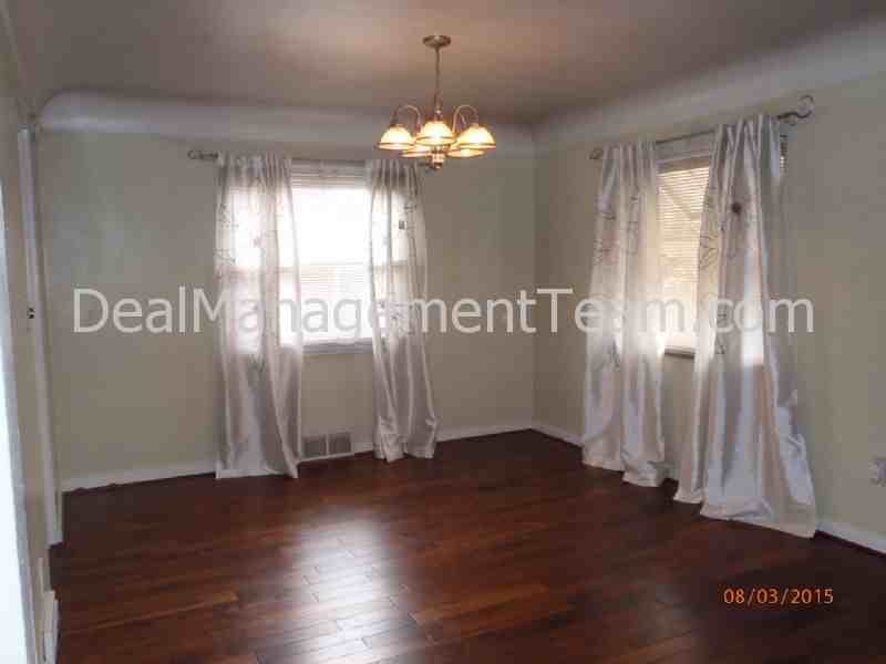 1419 Pennsylvania Ave - Photo 3 of 12