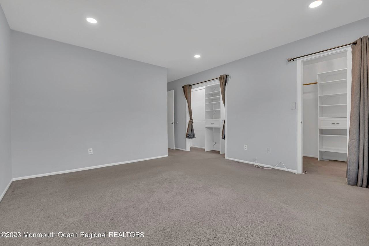 177 Heywood Court - Photo 2 of 5