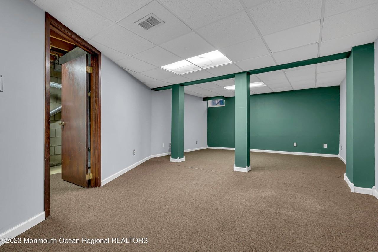 177 Heywood Court - Photo 3 of 5