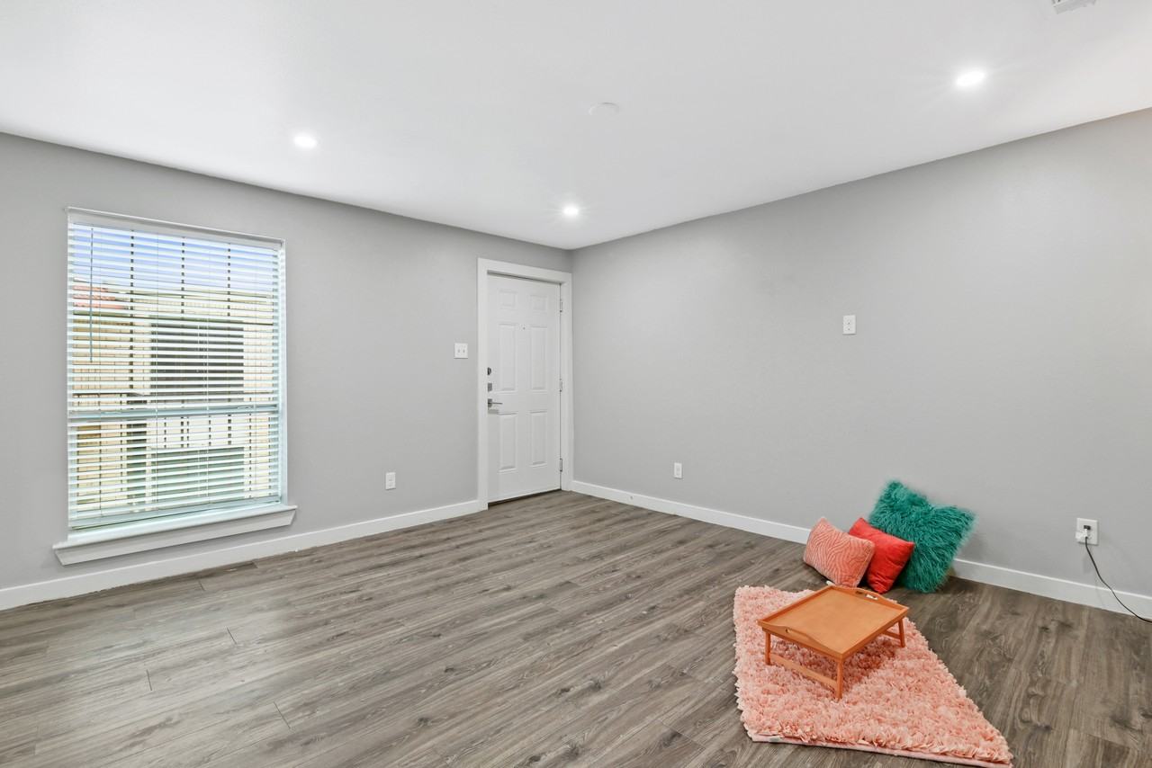 Villa Del Rio Apartments 1302 N Shiloh Rd, Garland, TX 75042 Zumper