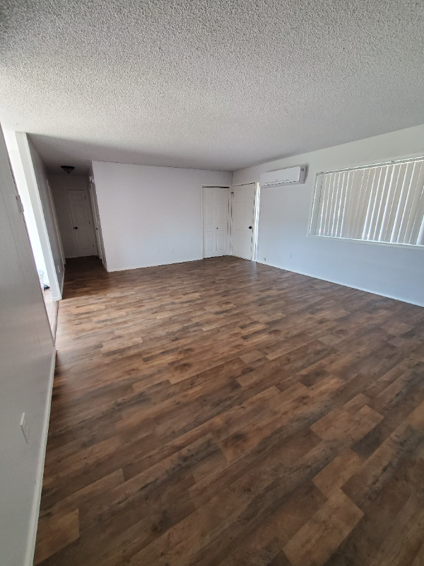 3000 Borst Ave #8 - Photo 2 of 19