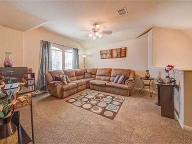 House 1 - Photo 4 of 9