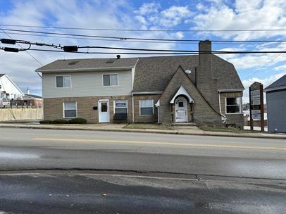 100 Fernwood Road - Photo 2 of 3