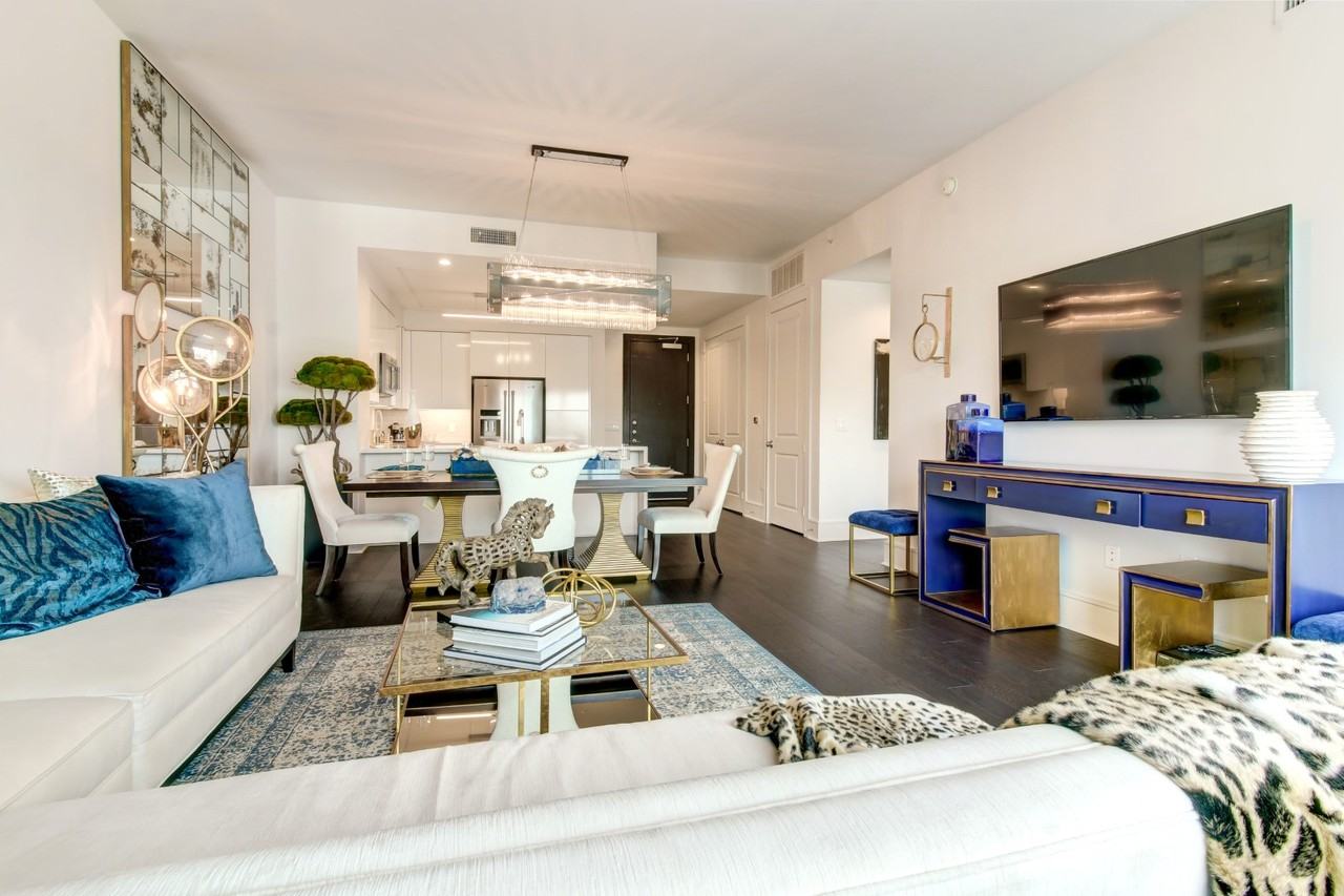 Cirque Residences - Photo 4 of 31