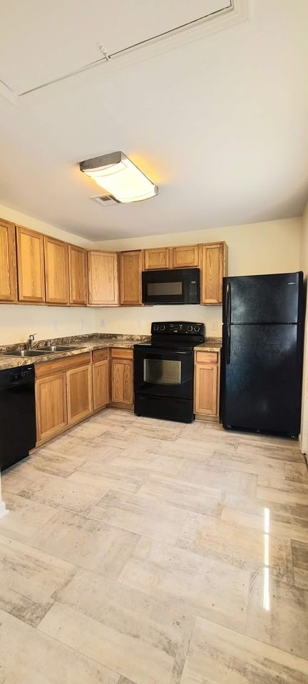 1220 Holden Dr #NA - Photo 2 of 18