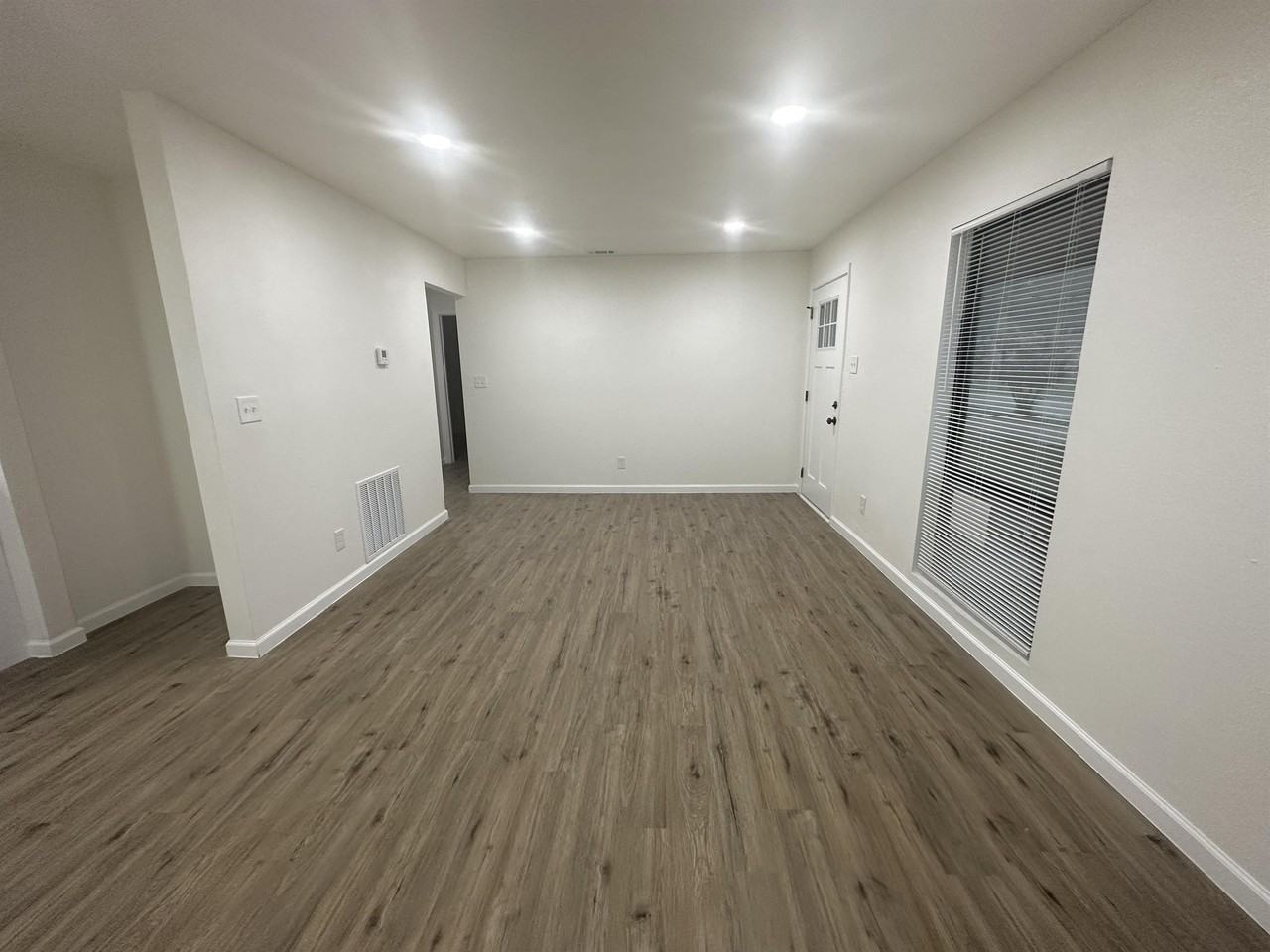 10809 Sharondale Dr #1 - Photo 5 of 30