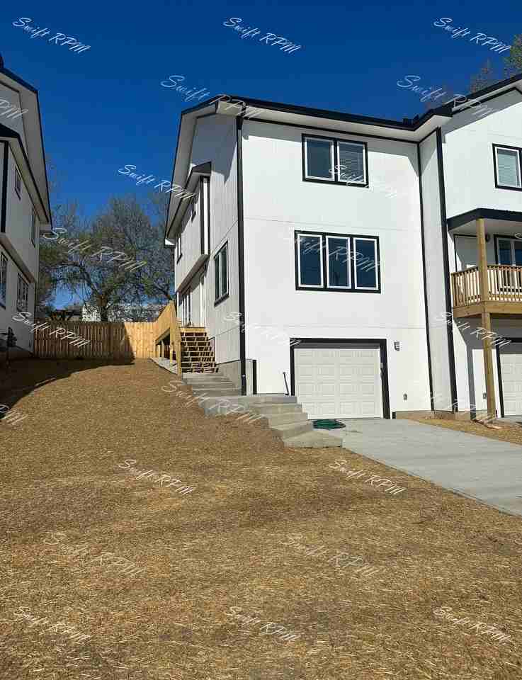 701 N 2nd St #1 - Photo 2 of 29