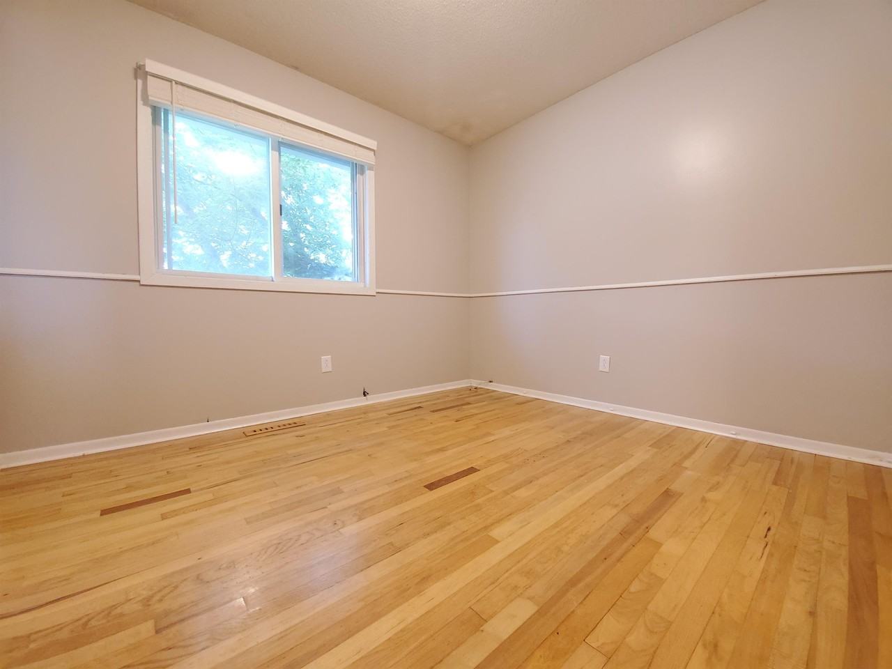 3828 9th Ave Sw #1 - Photo 7 of 21