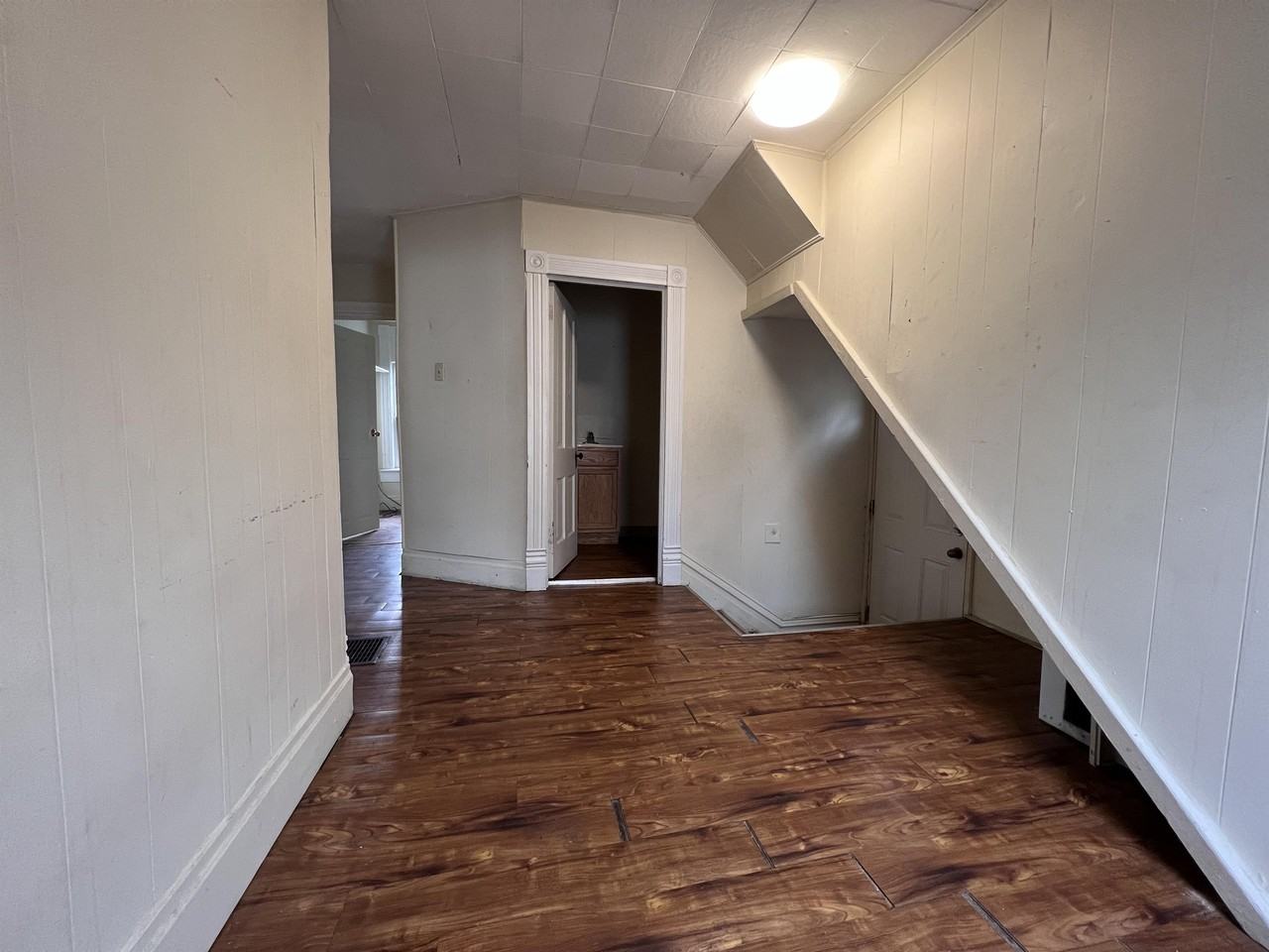 445 Baird Street #B - Photo 2 of 13