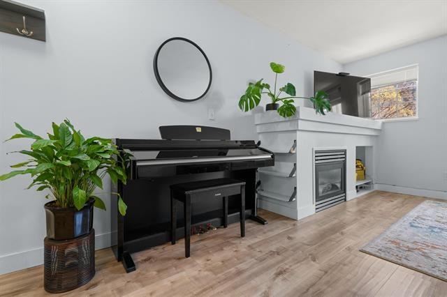 1561 Booth Avenue #10 - Photo 7 of 23