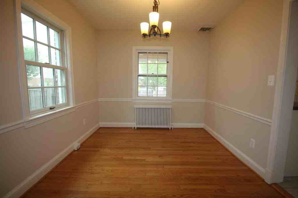 712 N Oakland St - Photo 3 of 26