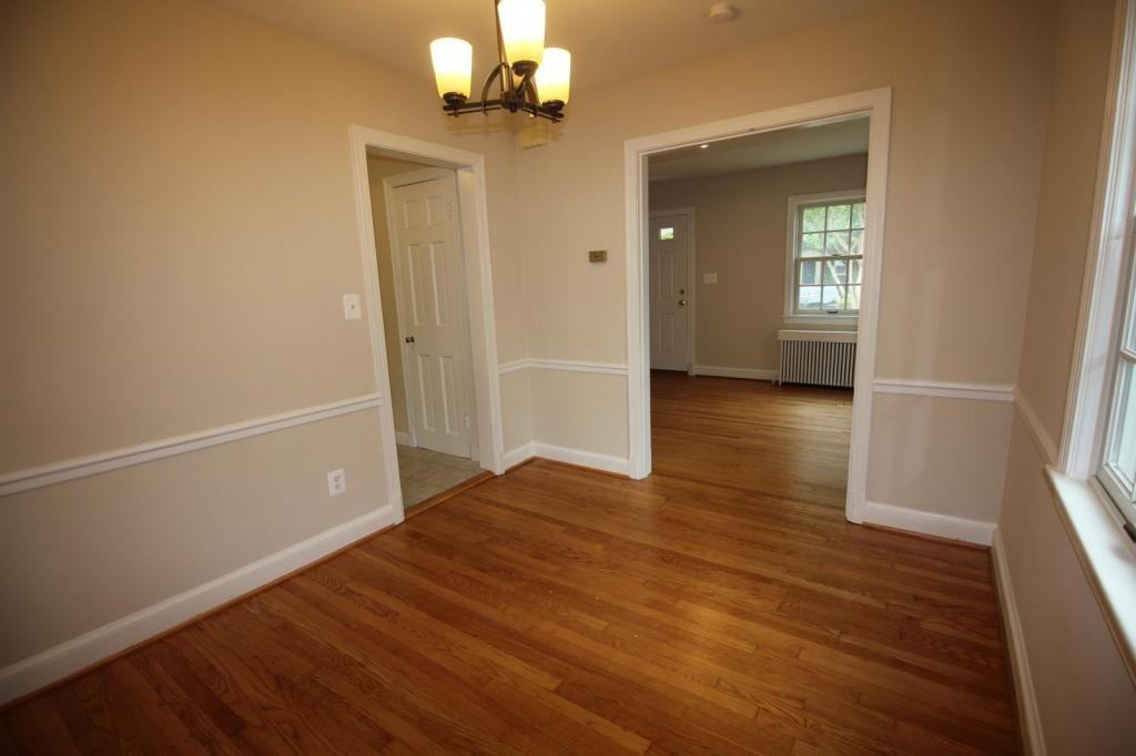 712 N Oakland St - Photo 6 of 26