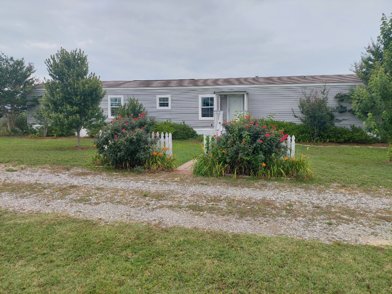 745 Demoss Rd - Photo 2 of 26