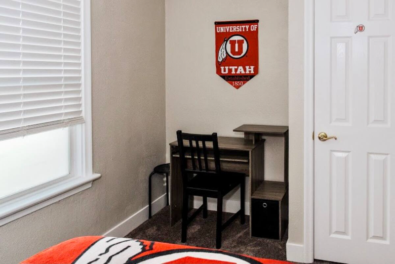 37 West Robert Avenue - Photo 7 of 11