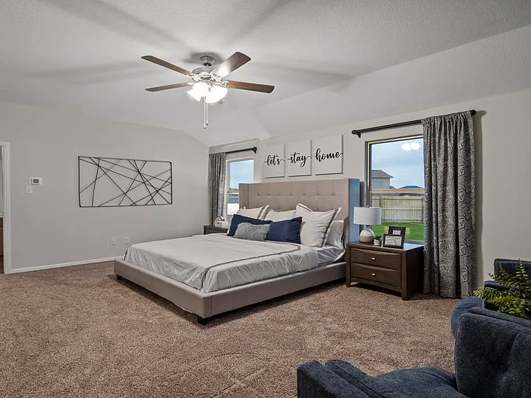 620 Peshtigo Rd - Photo 2 of 24