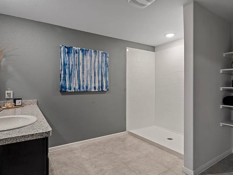 620 Peshtigo Rd - Photo 5 of 24