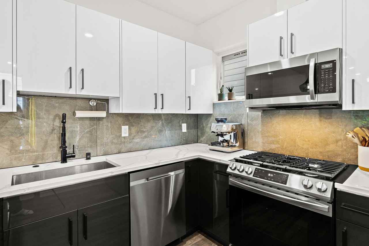 937A Nw 52nd St #1 - Photo 4 of 28