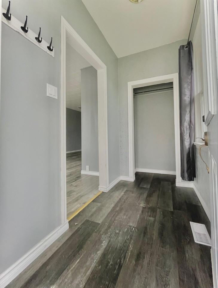 136 Floral Ave, Timmins, ON P4N 4H7 2 Bedroom Apartment for 1,850