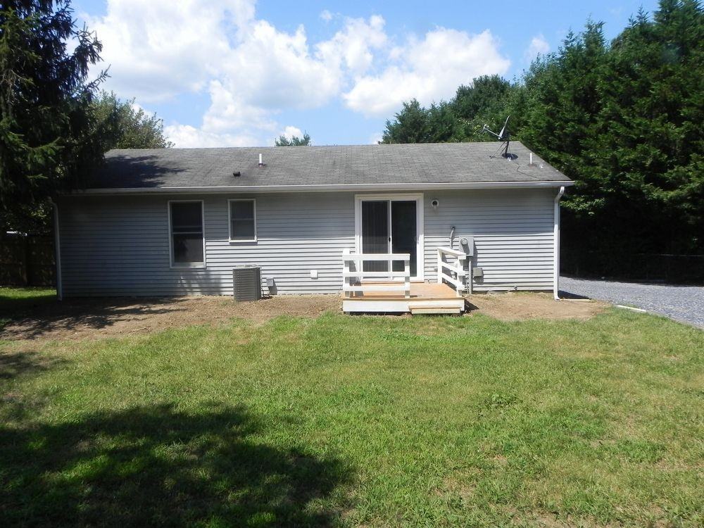 8411 Glascock Ct - Photo 2 of 10