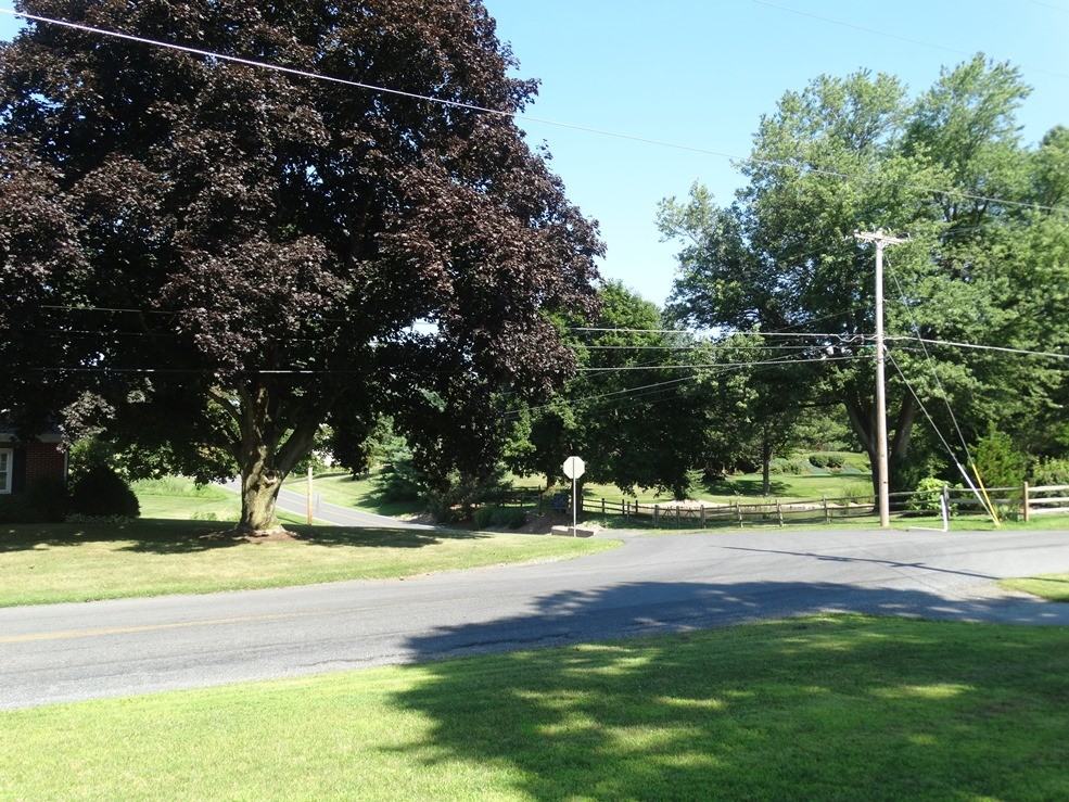 545 Sandy Hill Rd - Photo 2 of 21