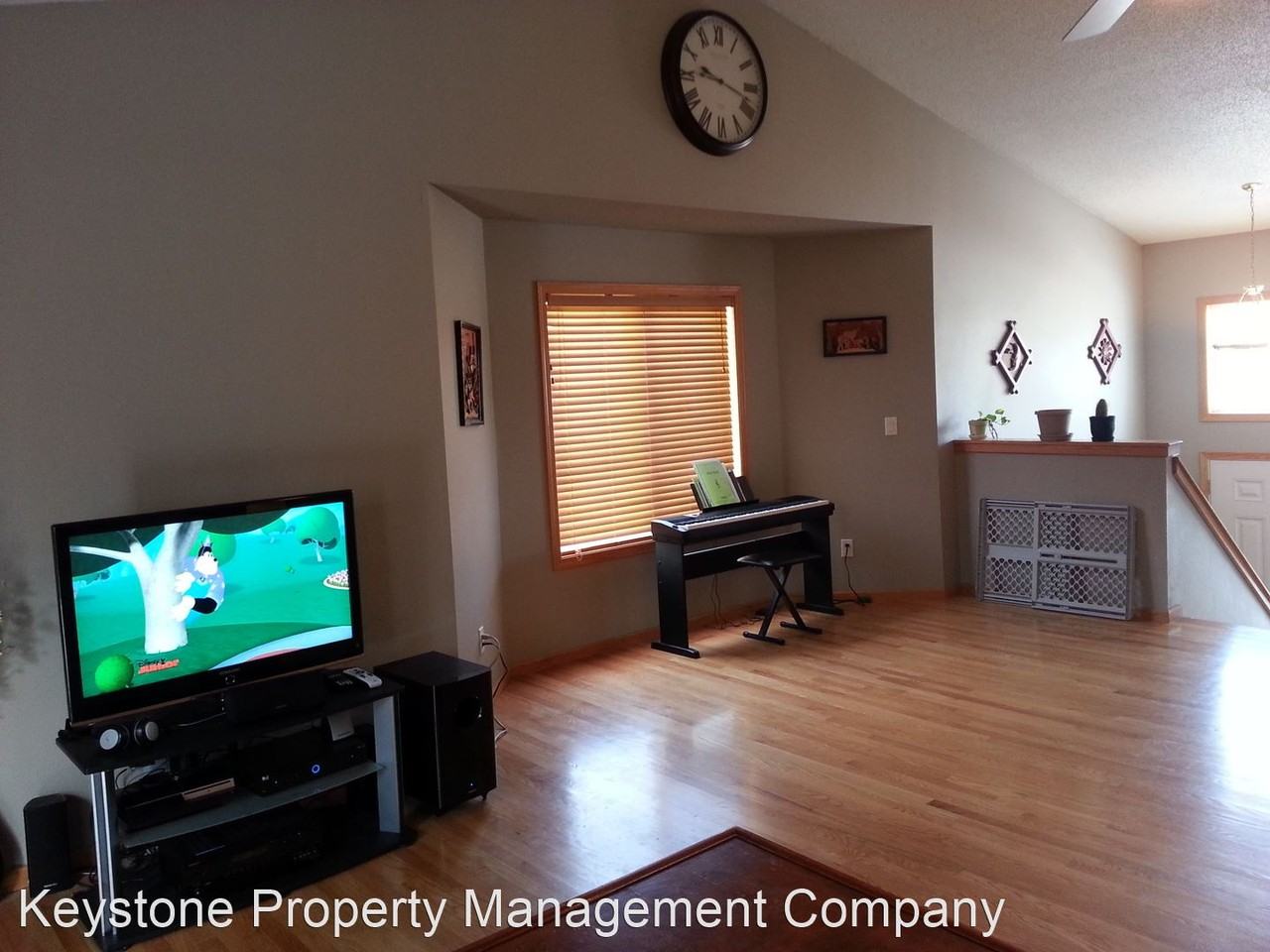 2741 Jacque St - Photo 3 of 14