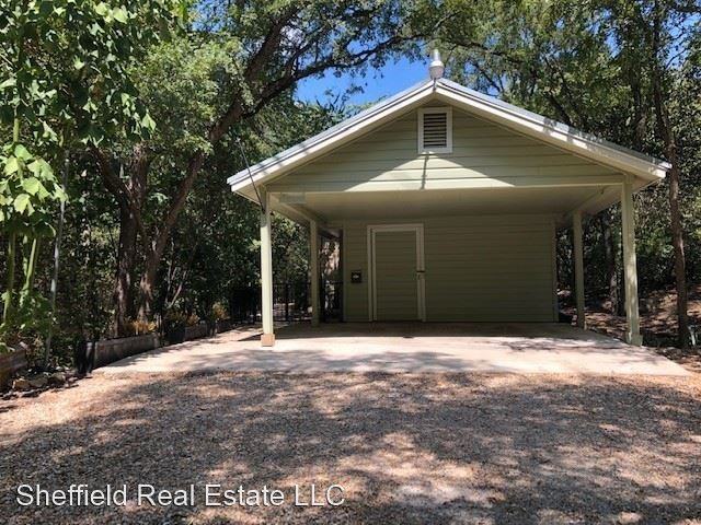 2206 W 10th St - Photo 2 of 26