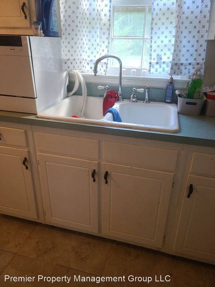 14208 Springfield Ln - Photo 2 of 4
