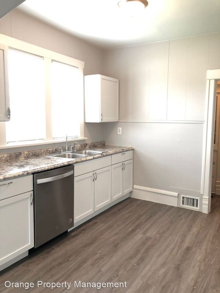 1322 N 41st St - Photo 2 of 25