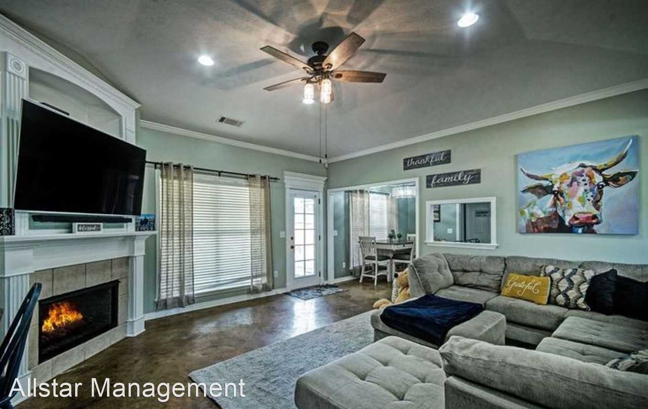 161 Harvey Xing - Photo 2 of 7
