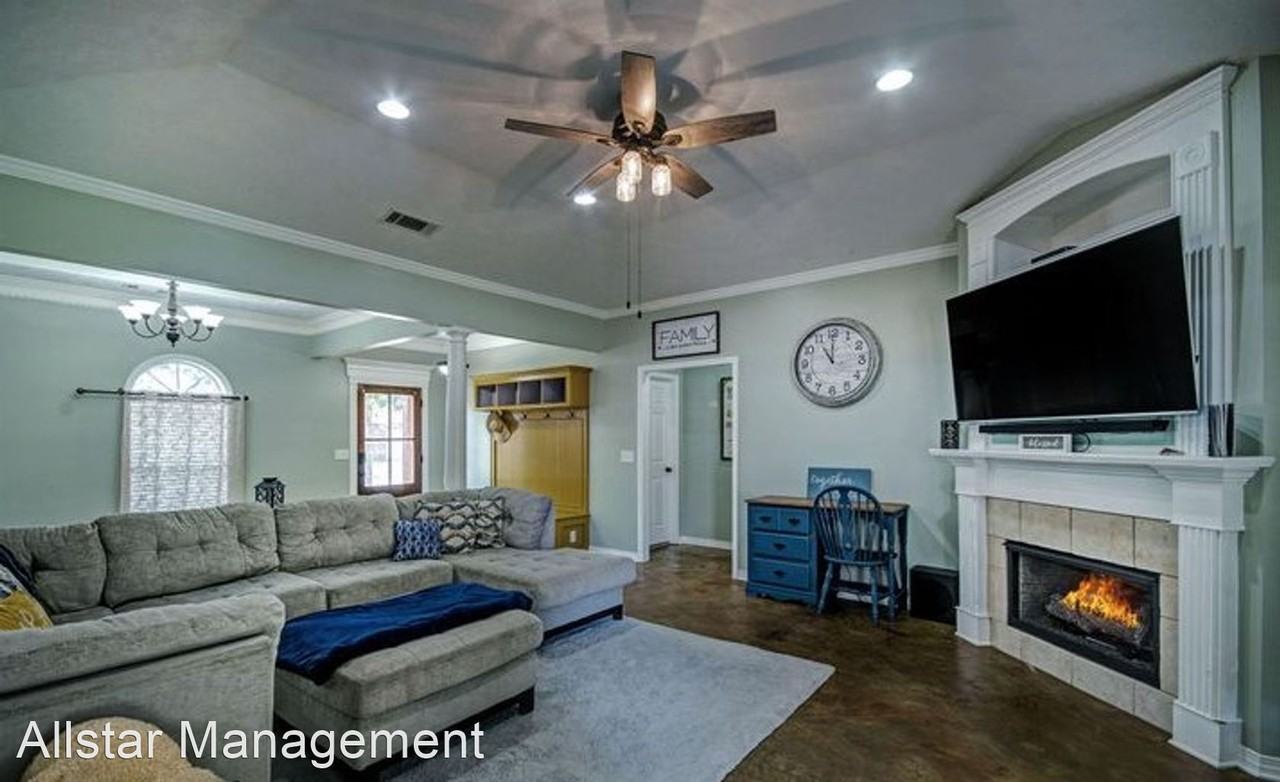161 Harvey Xing - Photo 3 of 7