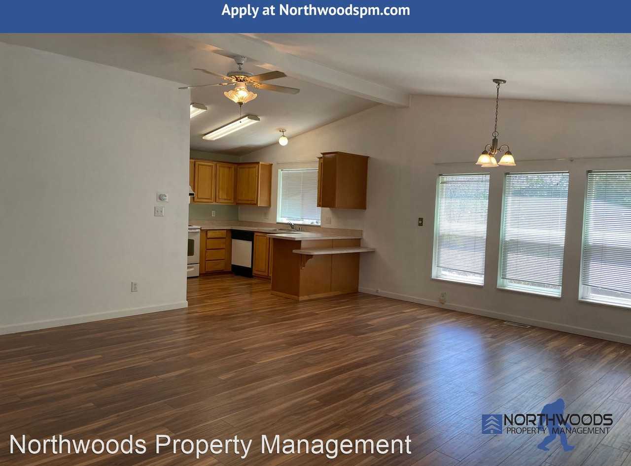 110 Osprey Dr - Photo 2 of 18