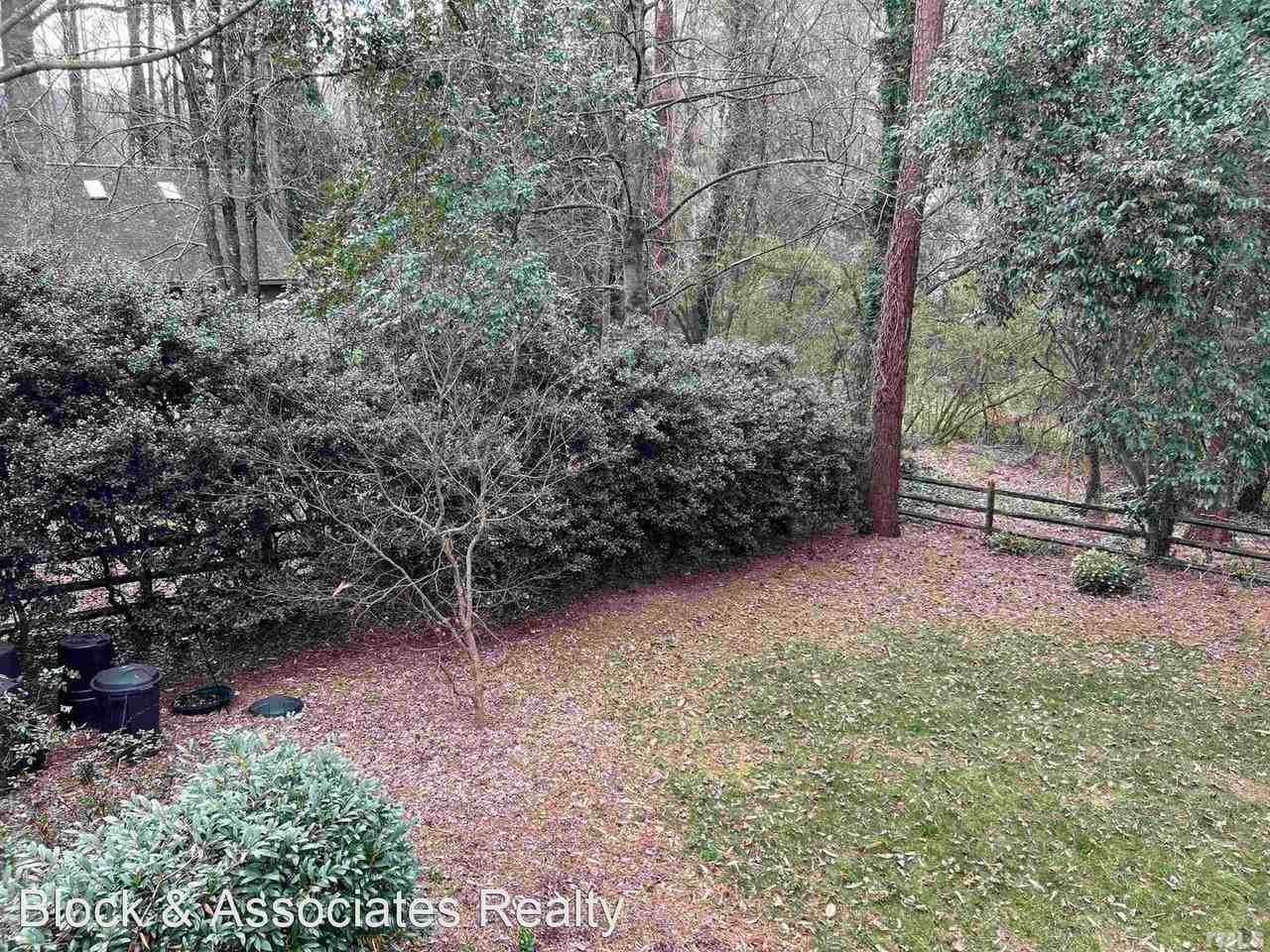 1321 Hathaway Rd - Photo 3 of 24