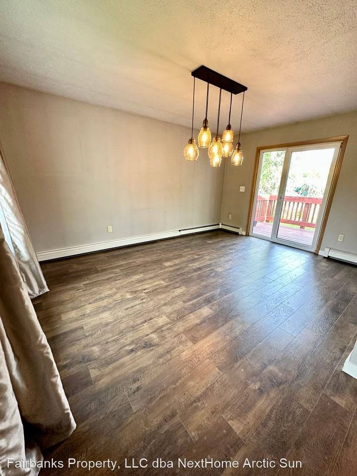 3726 Aune Ct - Photo 3 of 30