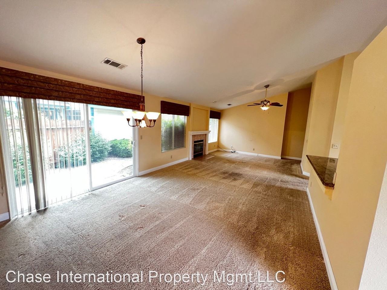 1742 Lavender Ct - Photo 3 of 14