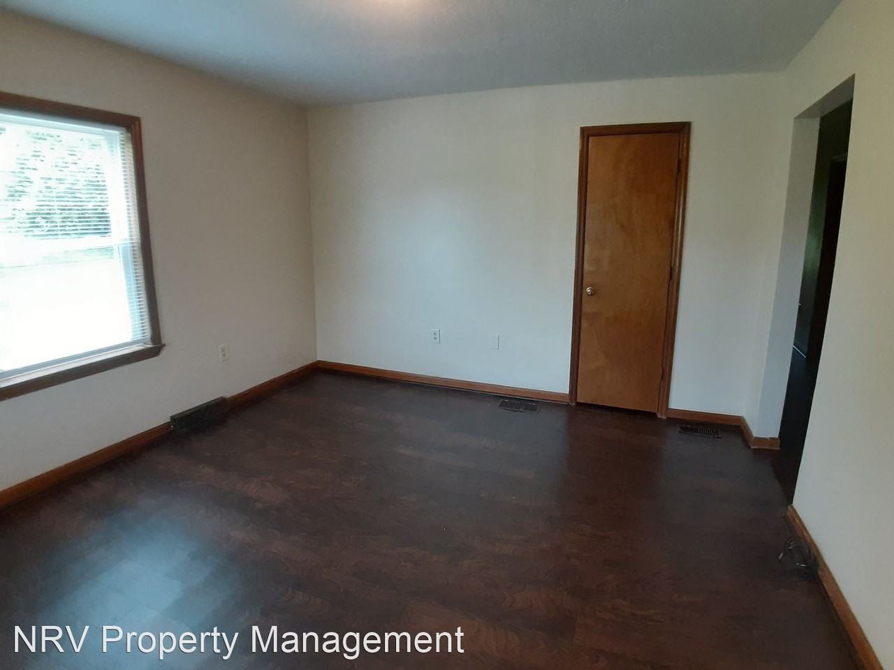 312 4th Ave - Photo 3 of 14