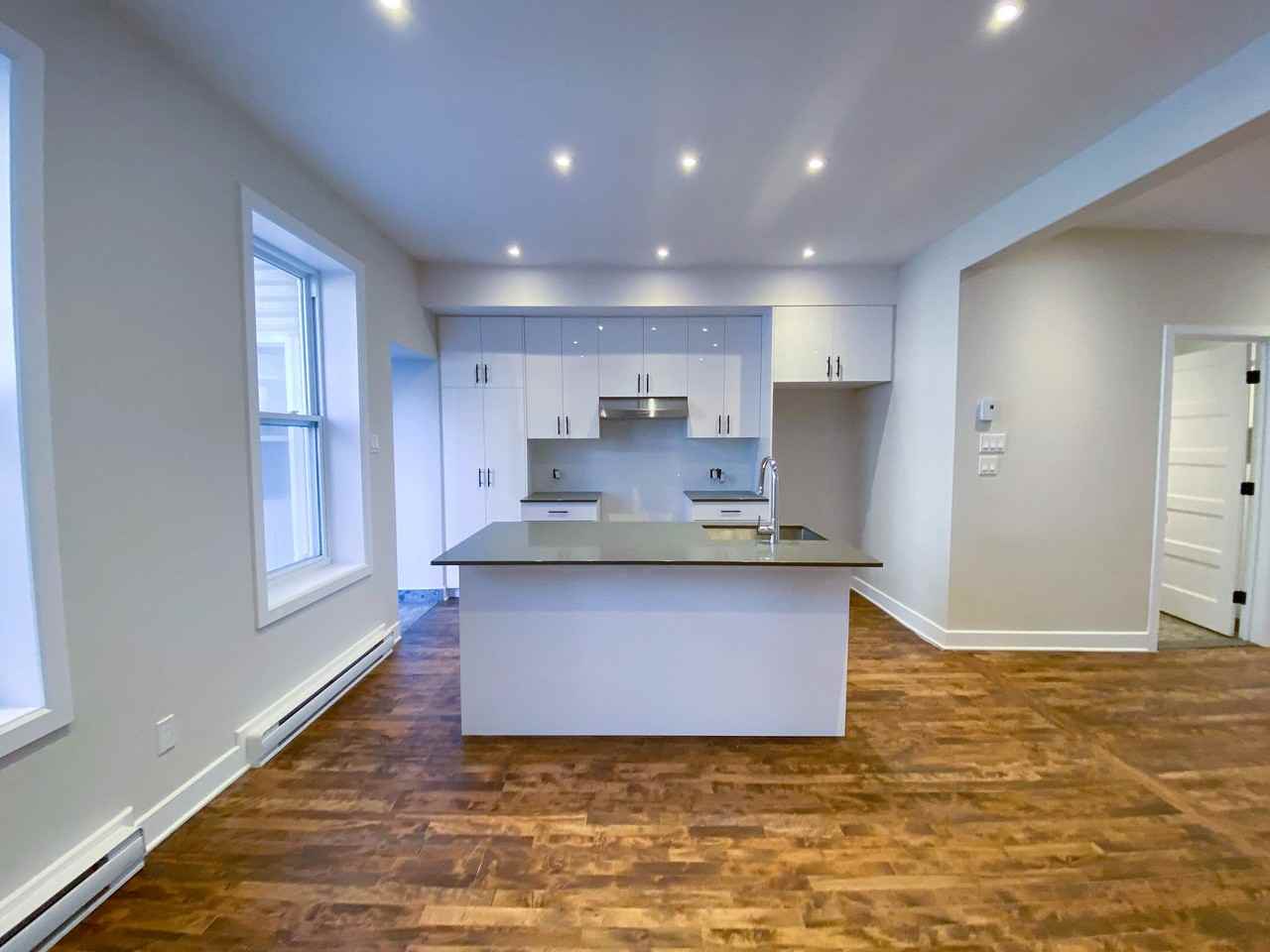 403 à 413 5e Avenue Apartments 403 5e Avenue, Montréal, QC H4G 2Z2