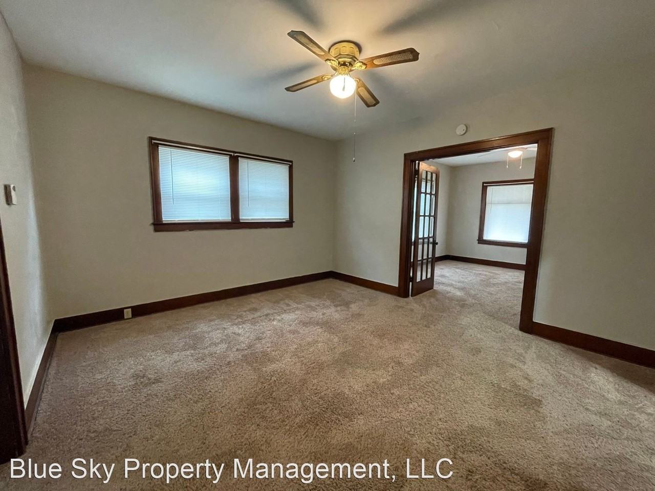 713 S 9th St - Photo 3 of 10