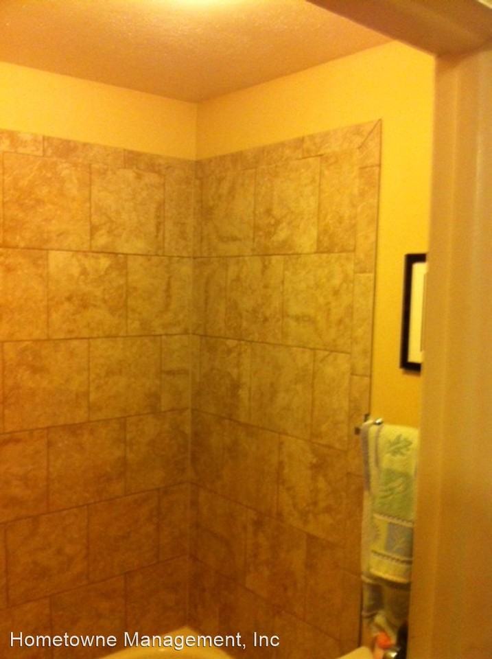 1176 Monroe Dr Apt A - Photo 2 of 8